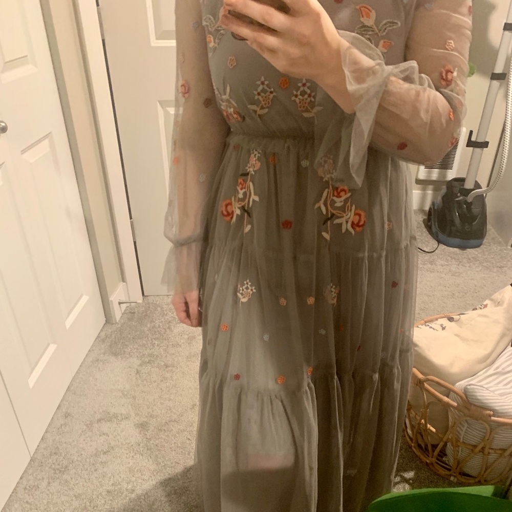 Tulle Maxi Dress - Embroidered Flowers - Size M - Picture 4 of 8